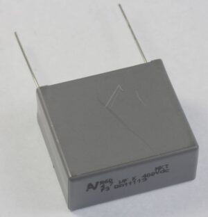 4,7UF-400V R60MR44705040K KONDENSATOR MKP10 RM37,5