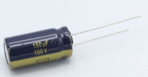 150UF-100V EEUFC2A151 ELCO RADIAAL 105° 12,5X25MM. RM=5,0MM. -ROHS-