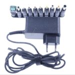 12V-2.5A PSE50368EU PLUG-IN VOEDING MET 5,5X2,1MM HOLLE STEKKER    7 ADAPTERS