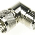 UHF-PL-HAAKSE ADAPTER/ STEKER-KOPPELING