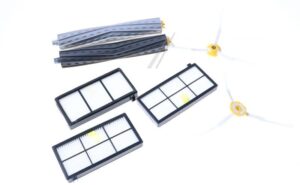 ACCESSOIRESET FILTER (3)  BORSTELS (2)  ROLLERS (2) ROOMBA 800 900 SERIE