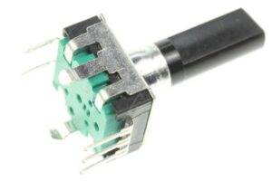 25MM PEC12R-4225F-S0024 DRAAIPOTENTIOMETER STANDAARD MET SCHAKELAAR PRINT 13,2X12,4MM