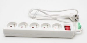 190346 5 PRISES 16A  INTER BLC PUISSANCE MAX 3680W SOUS 230V